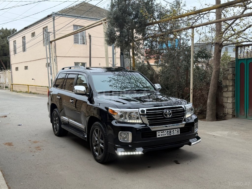 Toyota Land Cruiser
