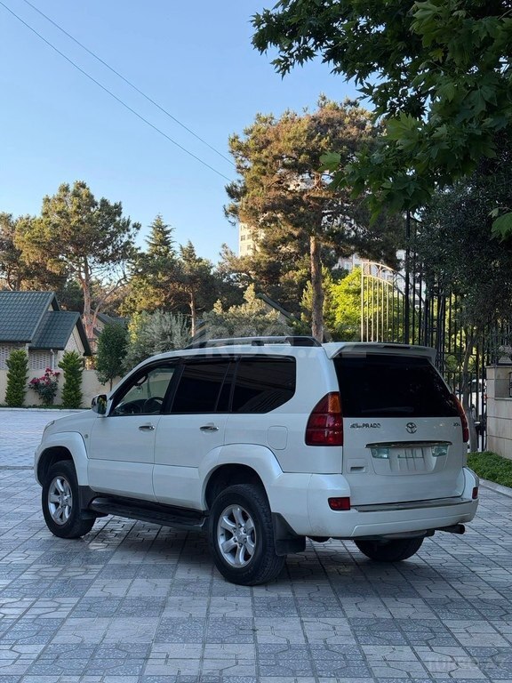 Toyota Land Cruiser Prado