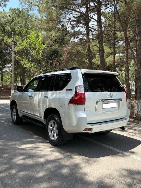 Toyota Land Cruiser Prado