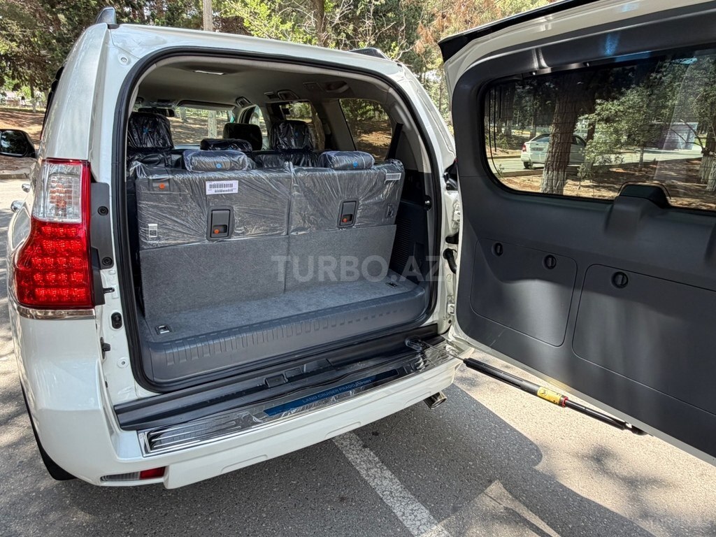 Toyota Land Cruiser Prado