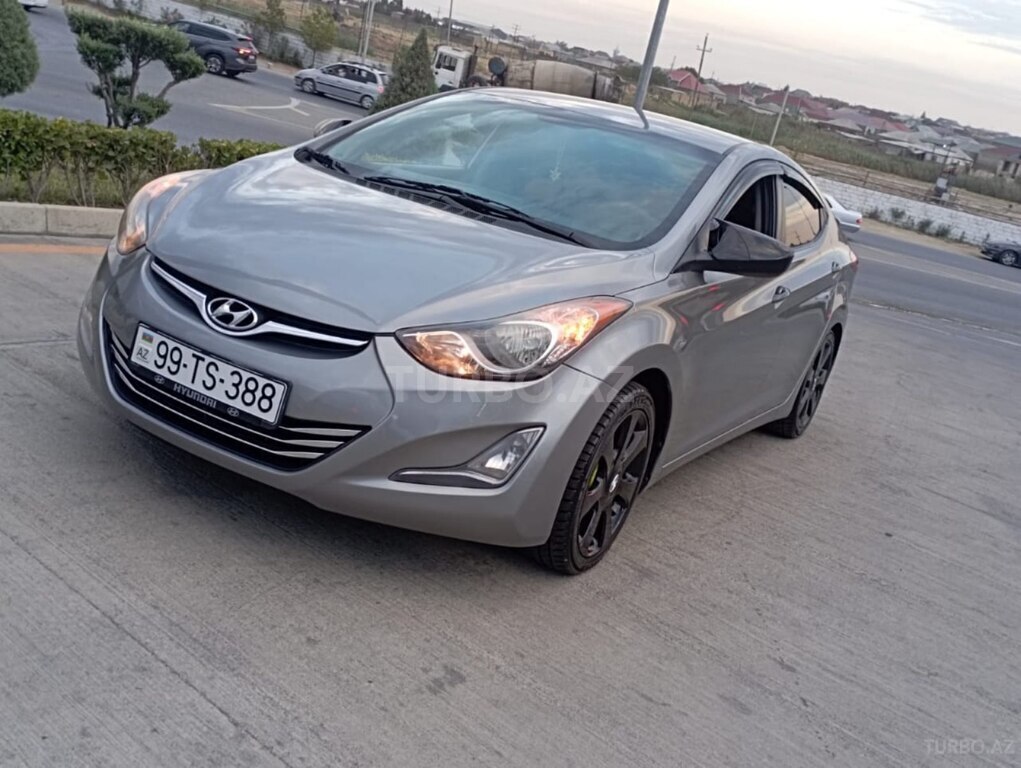 Hyundai Elantra