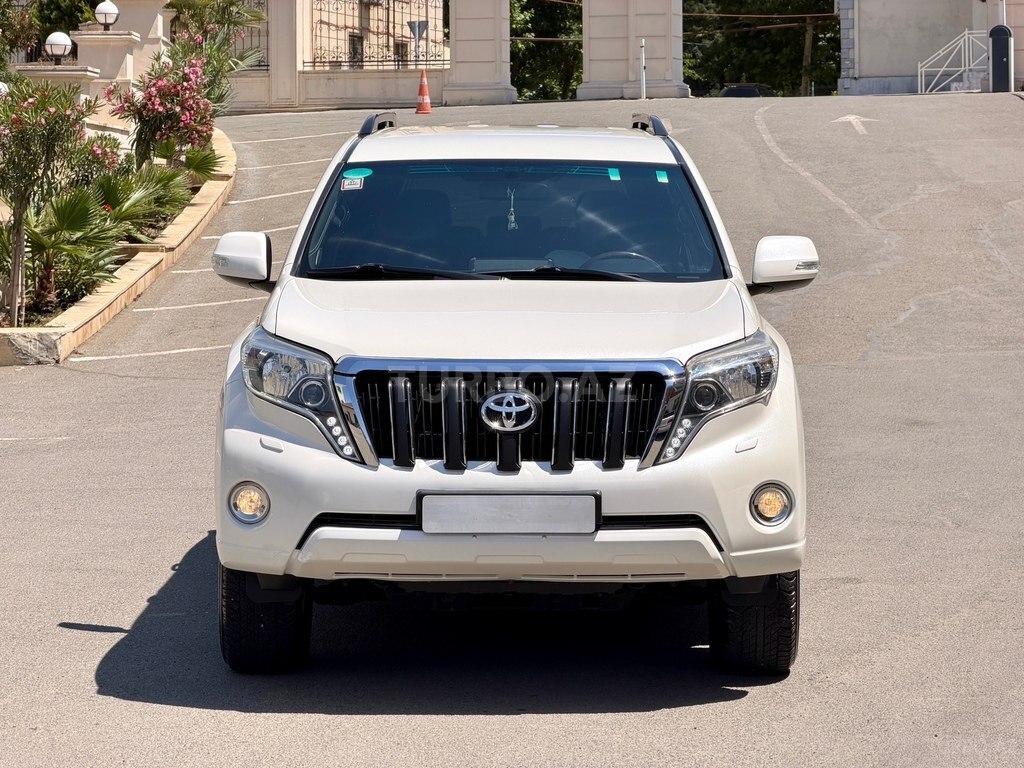 Toyota Land Cruiser Prado