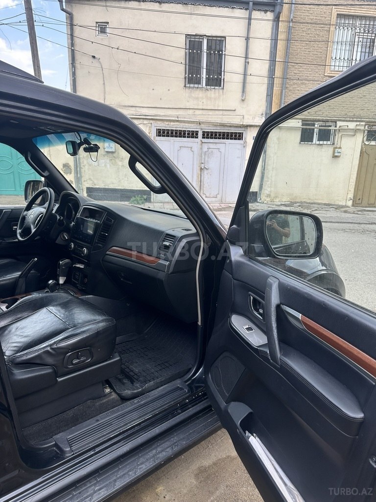Mitsubishi Pajero