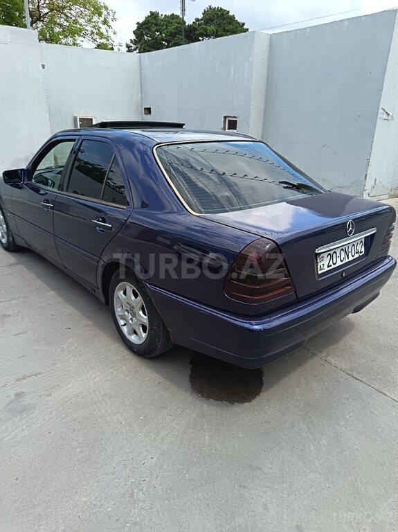 Mercedes C 180