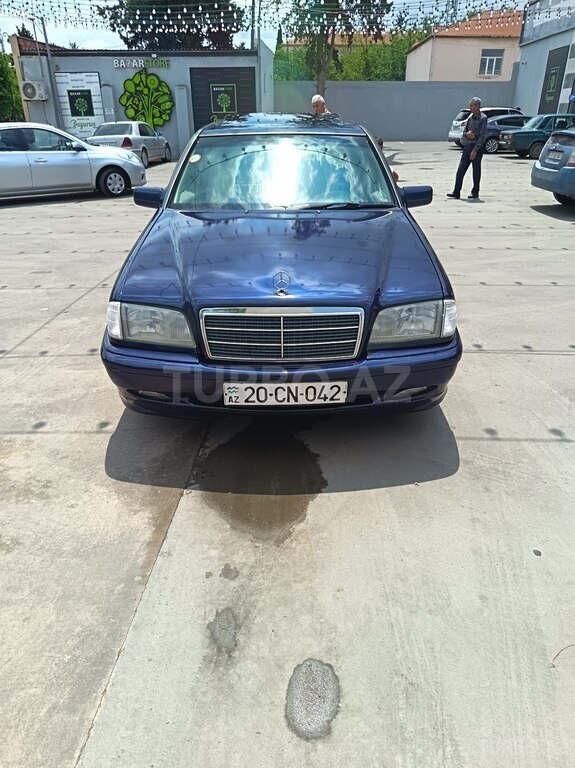 Mercedes C 180