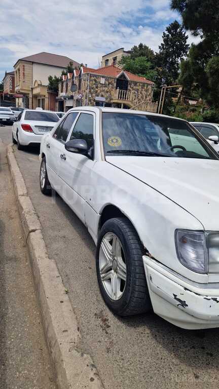 Mercedes 300 TD