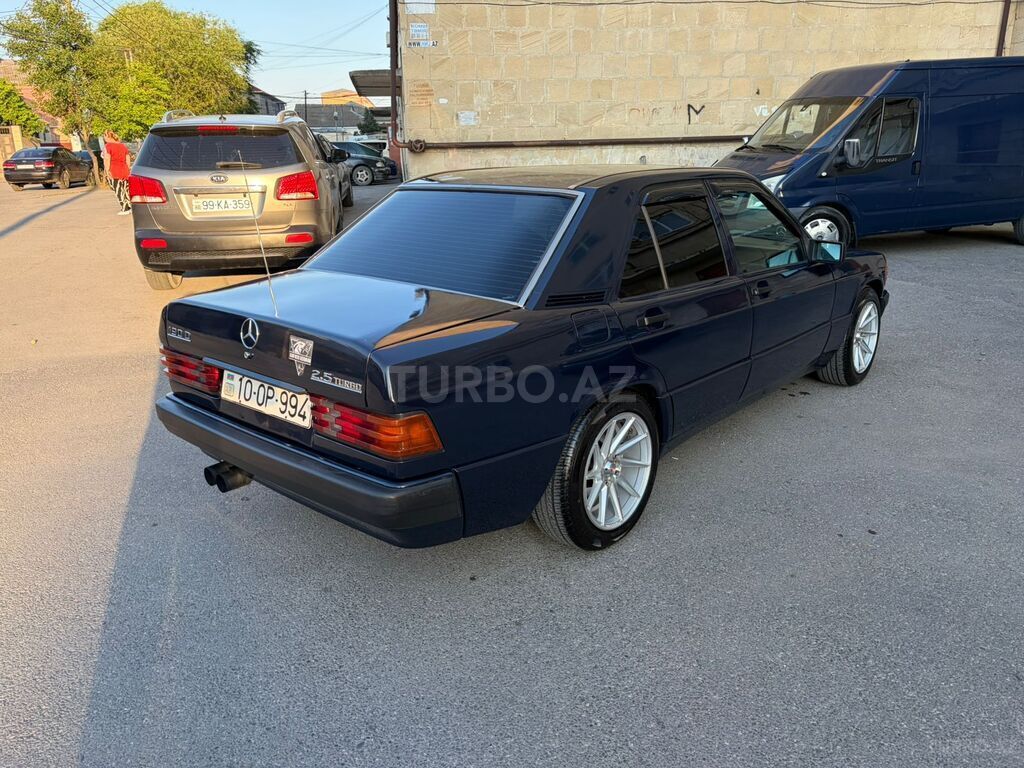 Mercedes 190