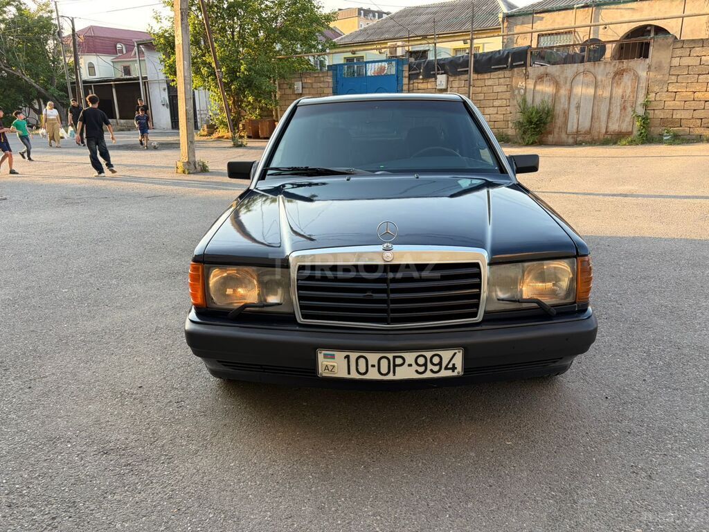 Mercedes 190