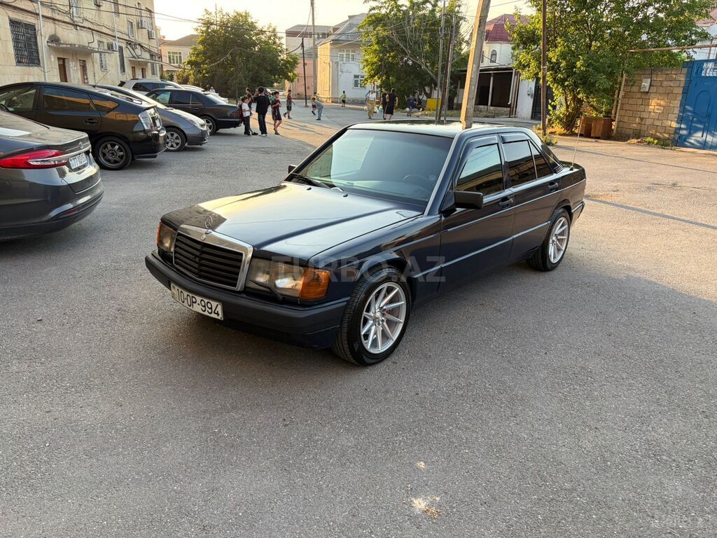 Mercedes 190