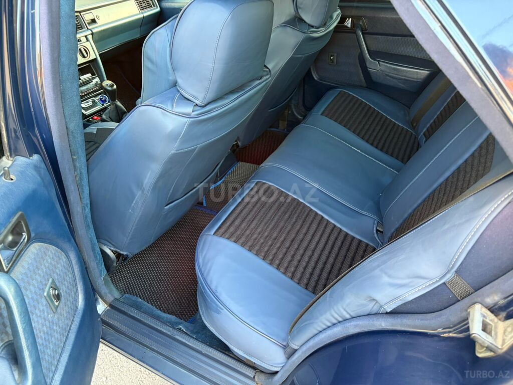 Mercedes 190