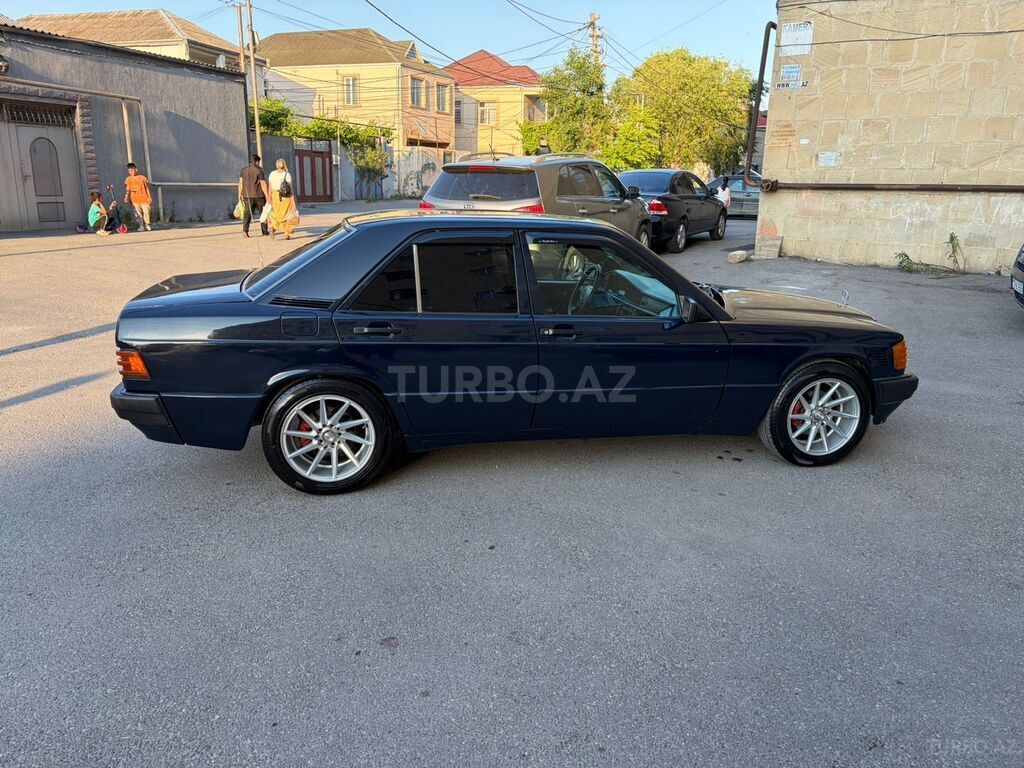 Mercedes 190