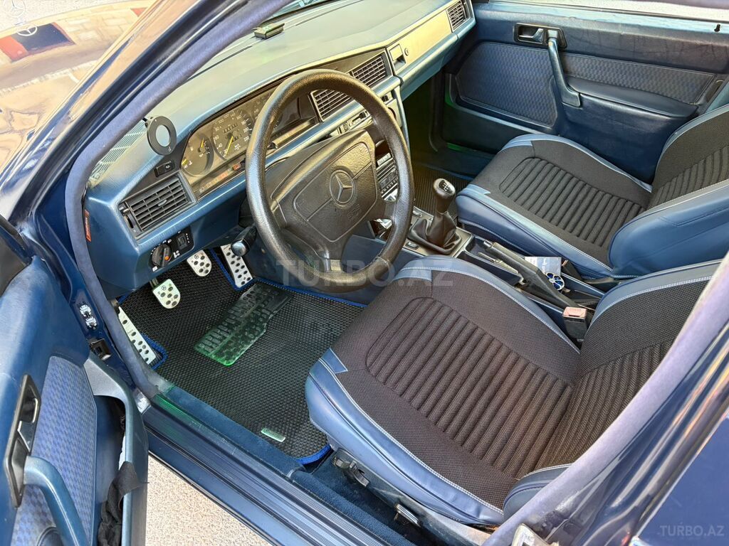 Mercedes 190
