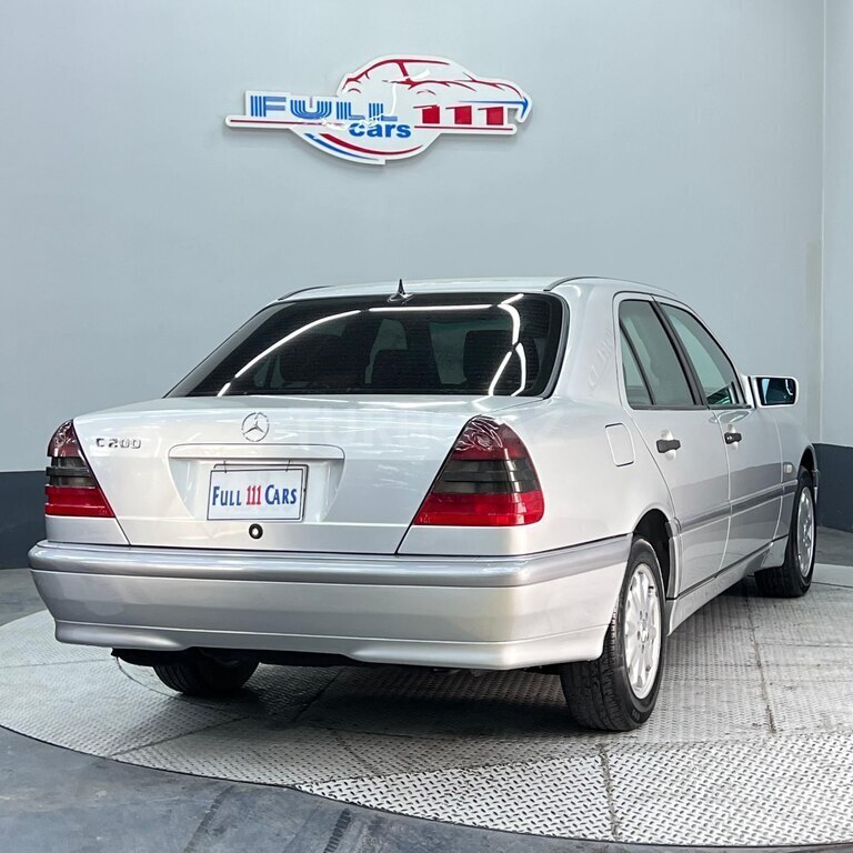 Mercedes C 200