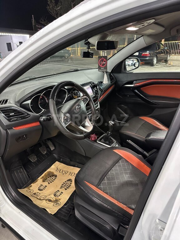 LADA (VAZ) Vesta SW Cross