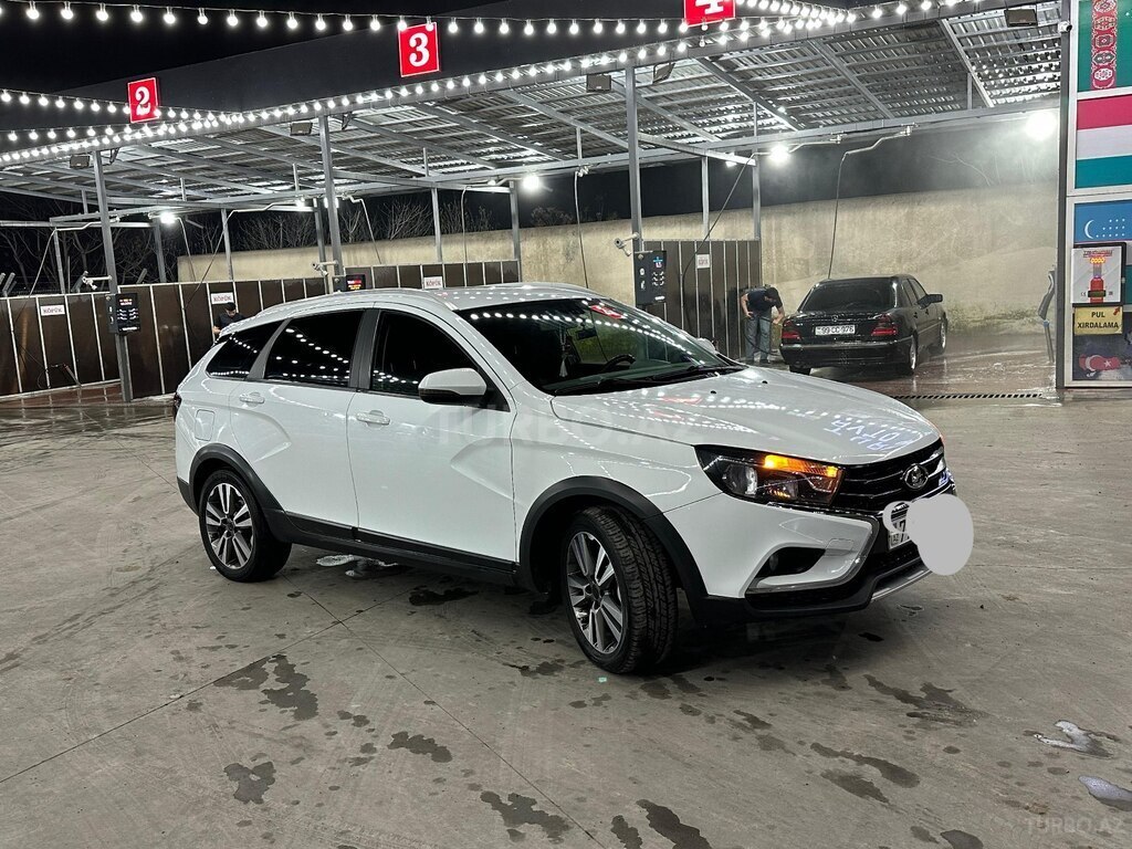 LADA (VAZ) Vesta SW Cross