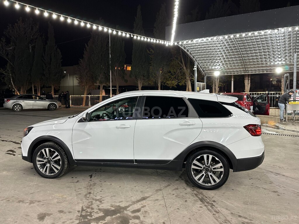 LADA (VAZ) Vesta SW Cross