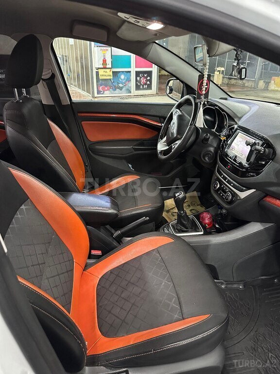 LADA (VAZ) Vesta SW Cross