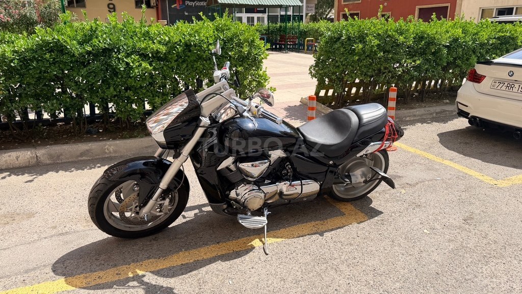 Suzuki Intruder M1800R