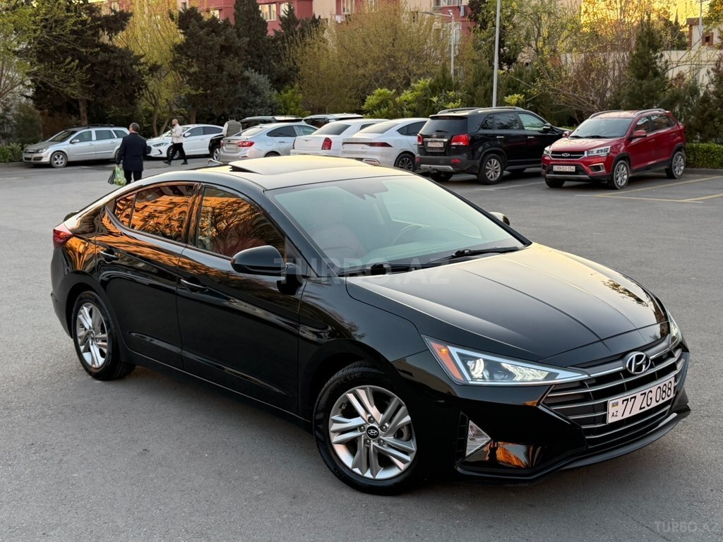 Hyundai Elantra
