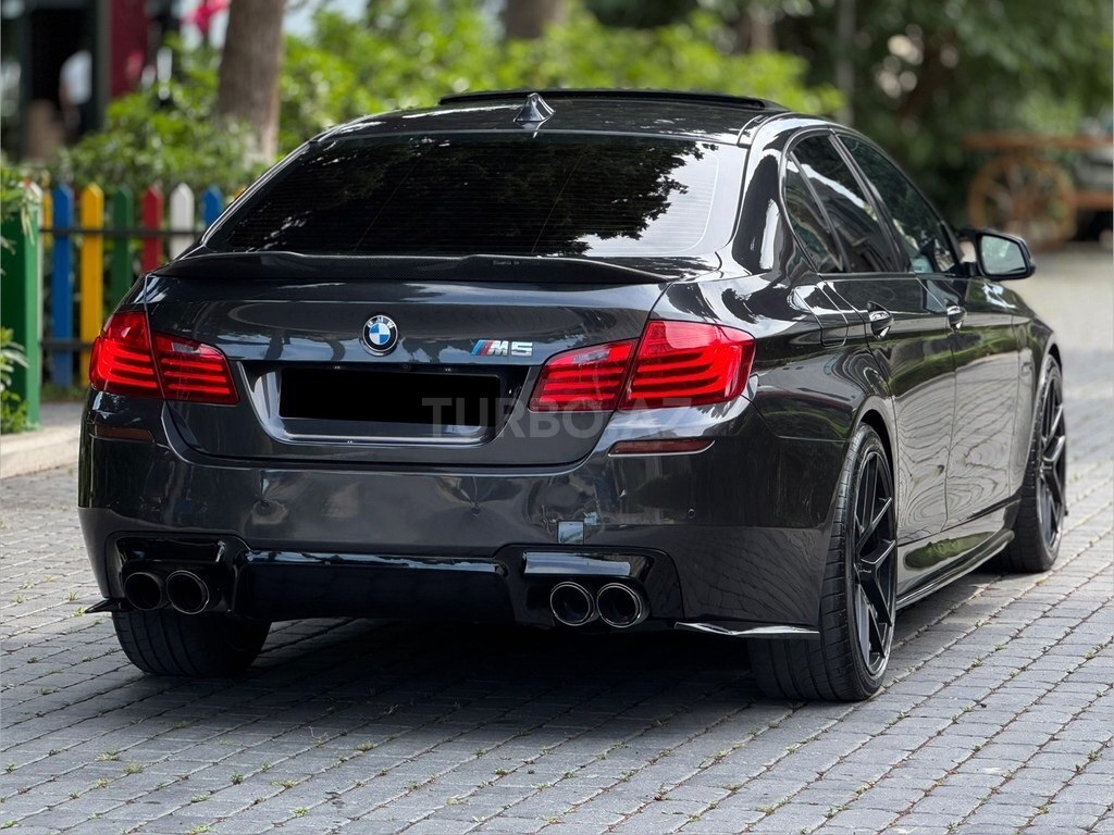 BMW 528