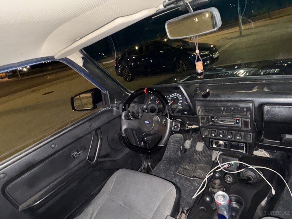 LADA (VAZ) Niva