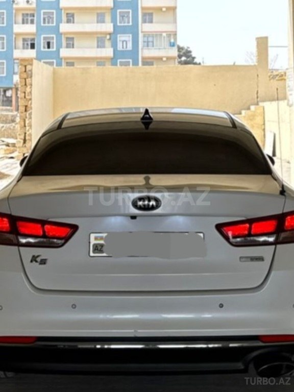 Kia K5