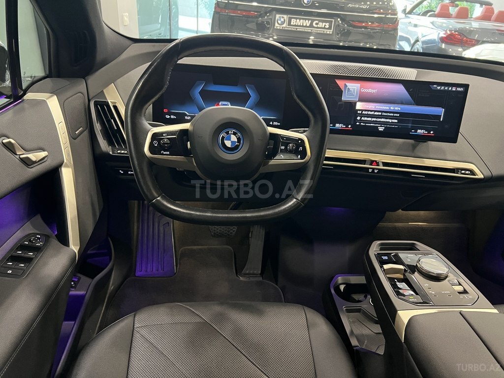 BMW iX