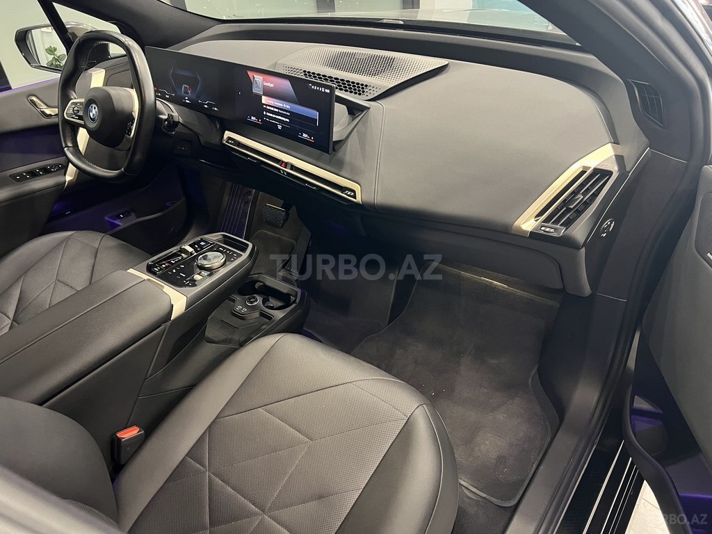BMW iX