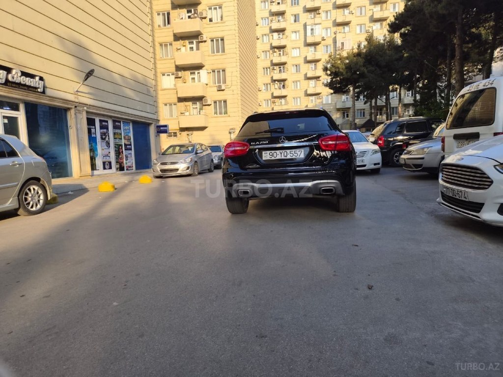 Mercedes GLA 250 4MATIC
