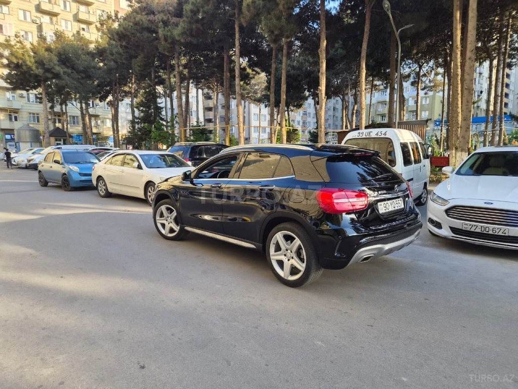 Mercedes GLA 250 4MATIC