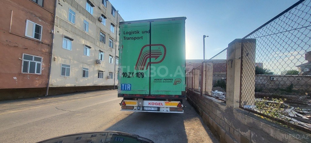 Mercedes Actros 1843