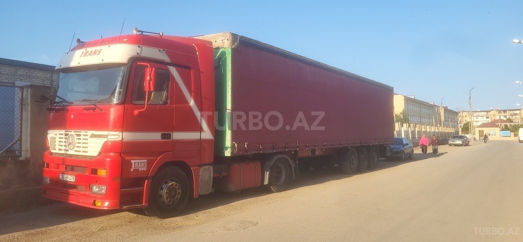 Mercedes Actros 1843