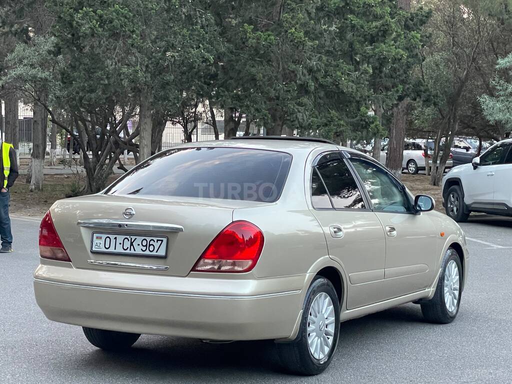 Nissan Sunny
