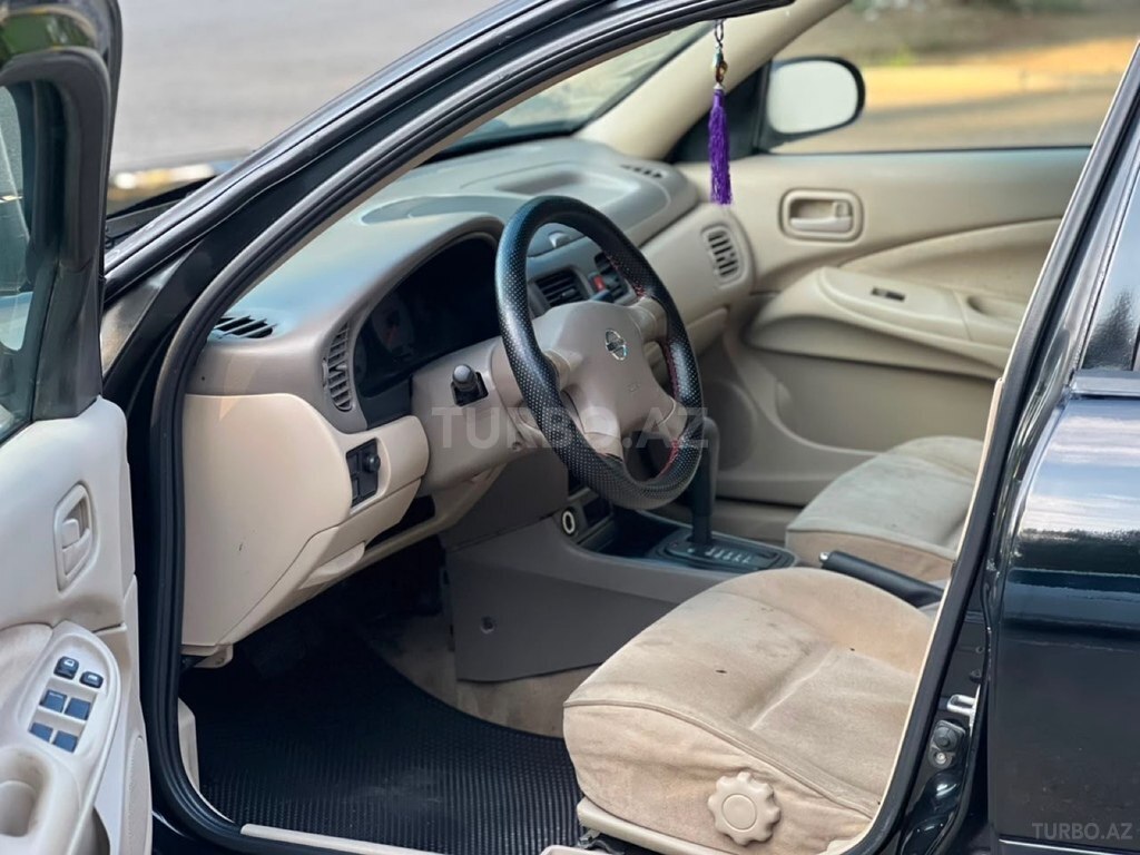 Nissan Sunny