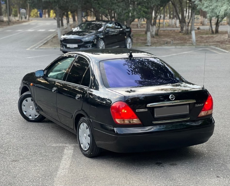 Nissan Sunny
