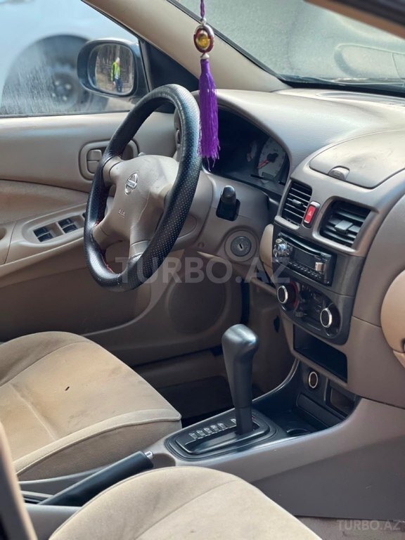 Nissan Sunny