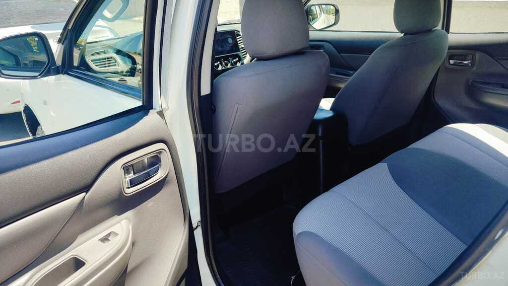 Mitsubishi L200