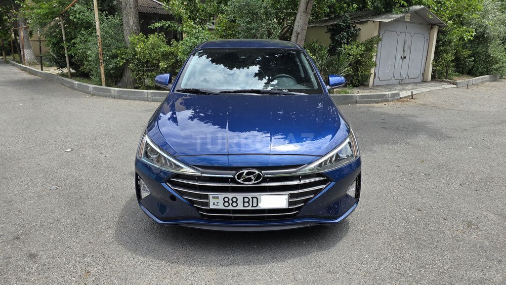 Hyundai Elantra