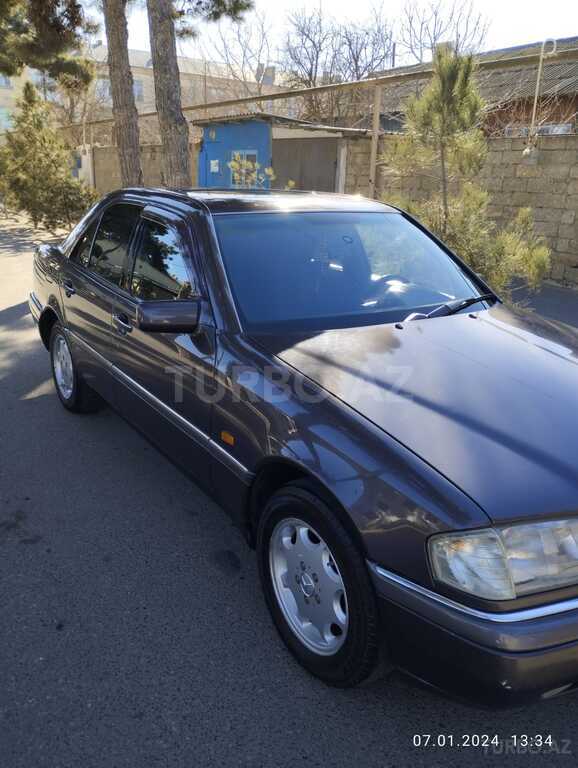 Mercedes C 220