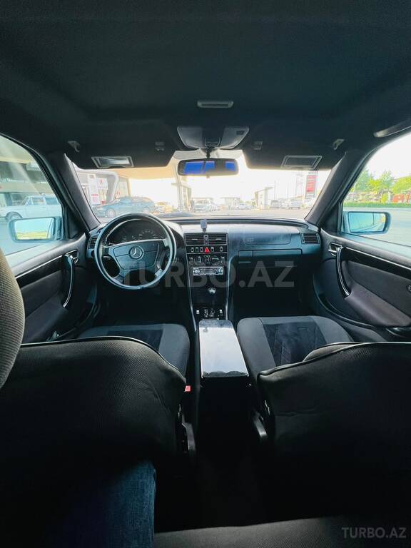 Mercedes C 220