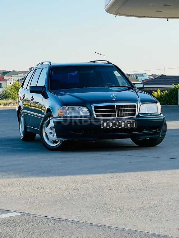 Mercedes C 220