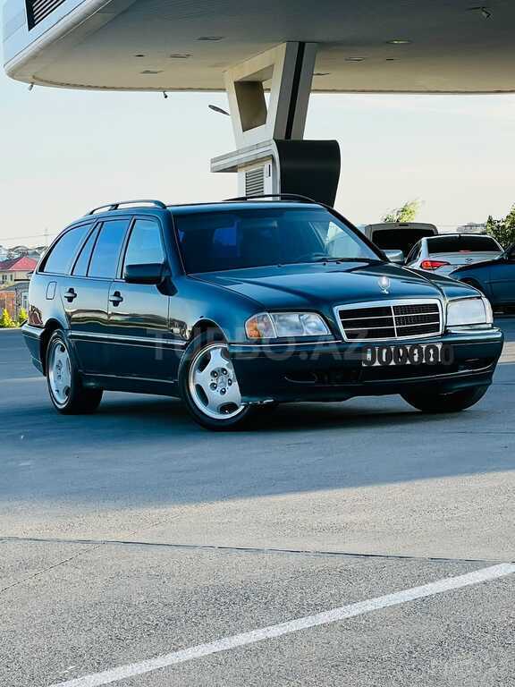 Mercedes C 220