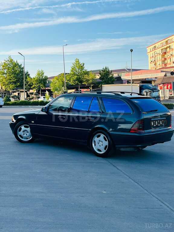 Mercedes C 220