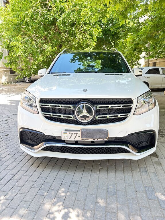 Mercedes GLS 450 4MATIC