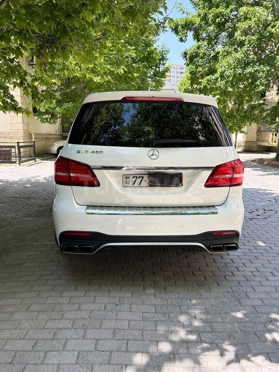 Mercedes GLS 450 4MATIC