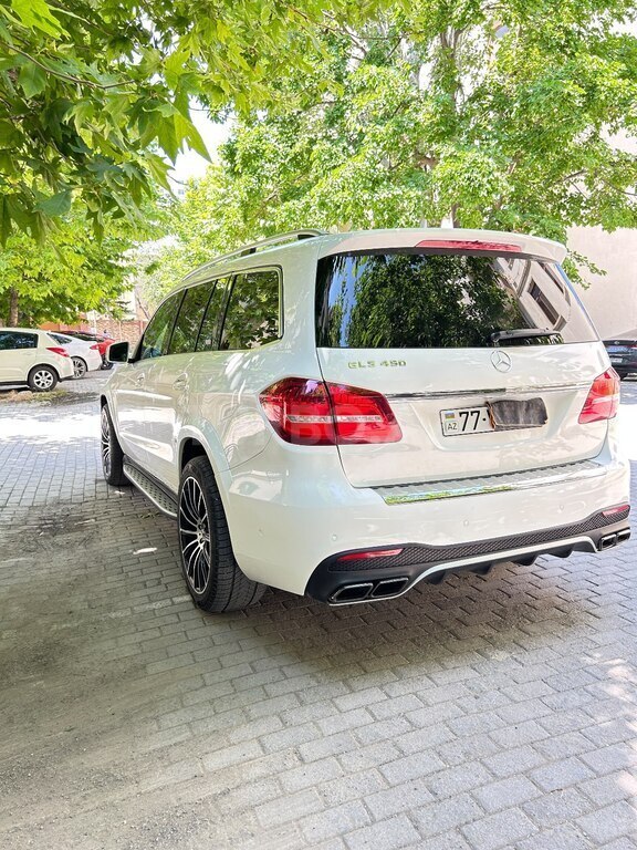 Mercedes GLS 450 4MATIC