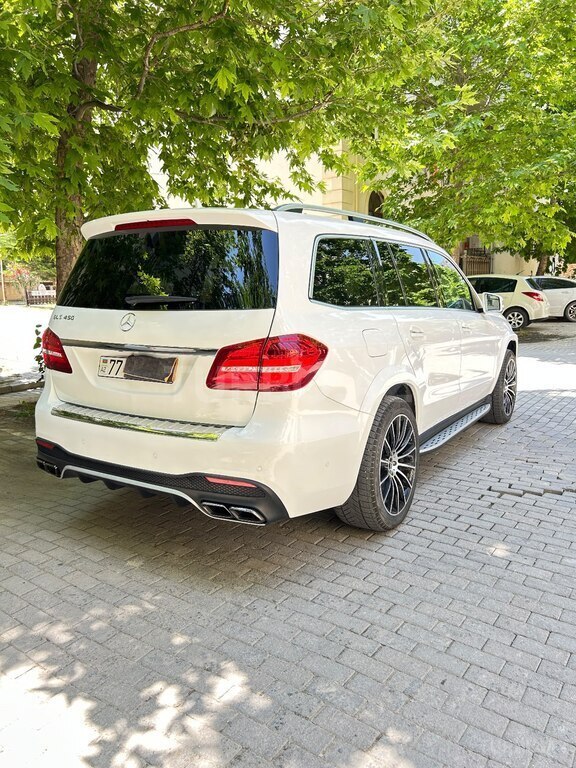 Mercedes GLS 450 4MATIC
