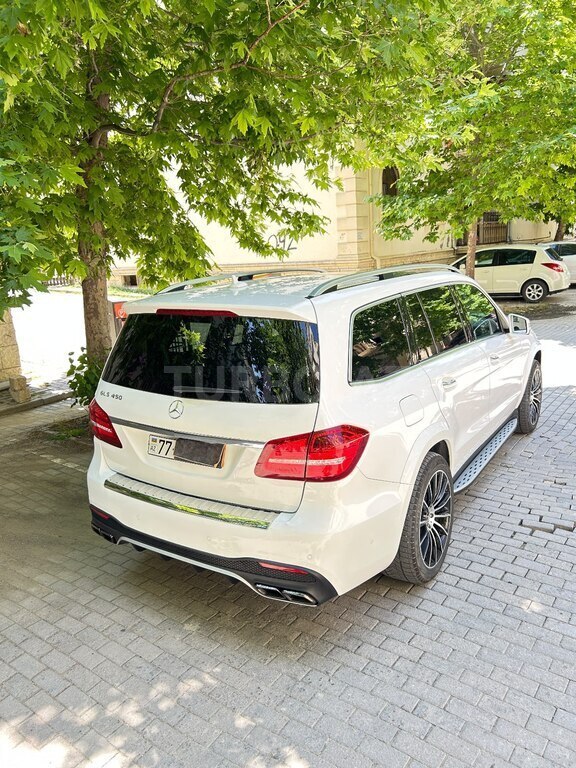 Mercedes GLS 450 4MATIC