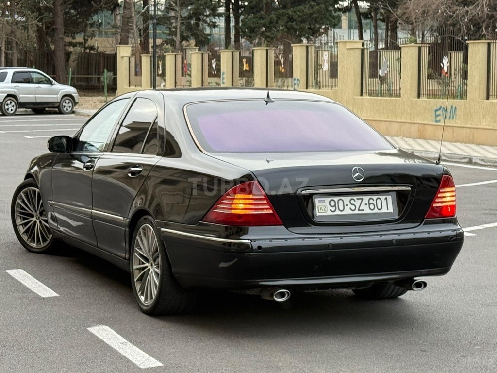 Mercedes S 430