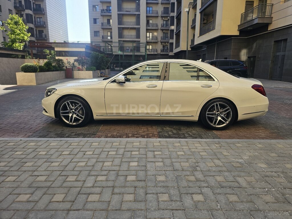 Mercedes S 400